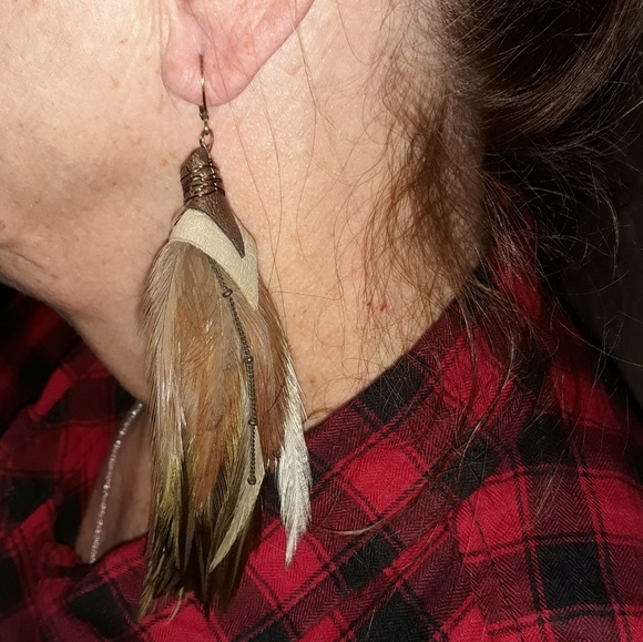 BOHO feather/leather earrings - Picture 3 of 3